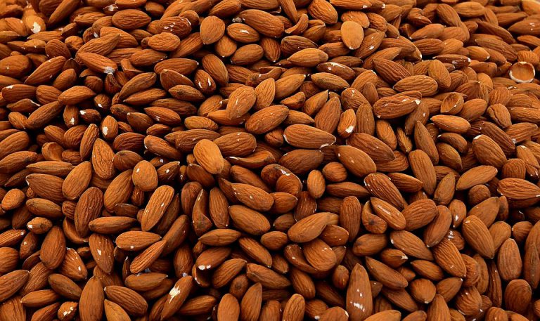 Accumulation of almonds